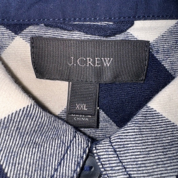 J. Crew Women's Navy and White Checkered Shirt - Picture 4 of 5